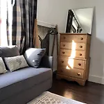 Metro Residence W6