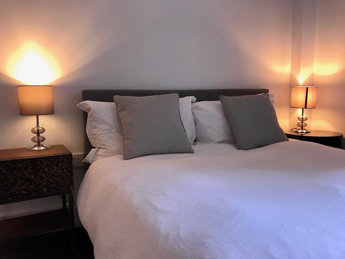 Guest house Metro W6 London