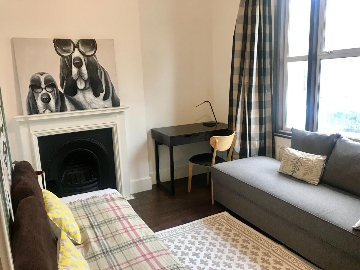 Guest house Metro W6 London